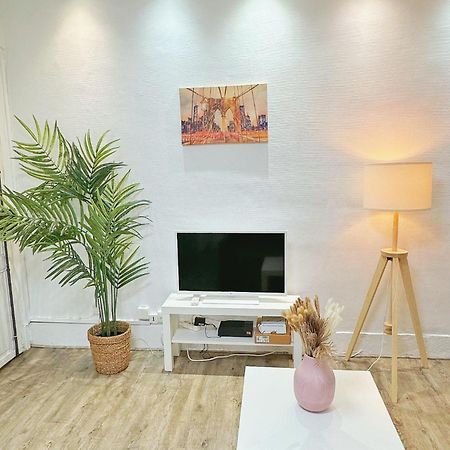 2 Minutes Metro Pasteur Paris 15Th Cosy Apartment Free Parking ภายนอก รูปภาพ
